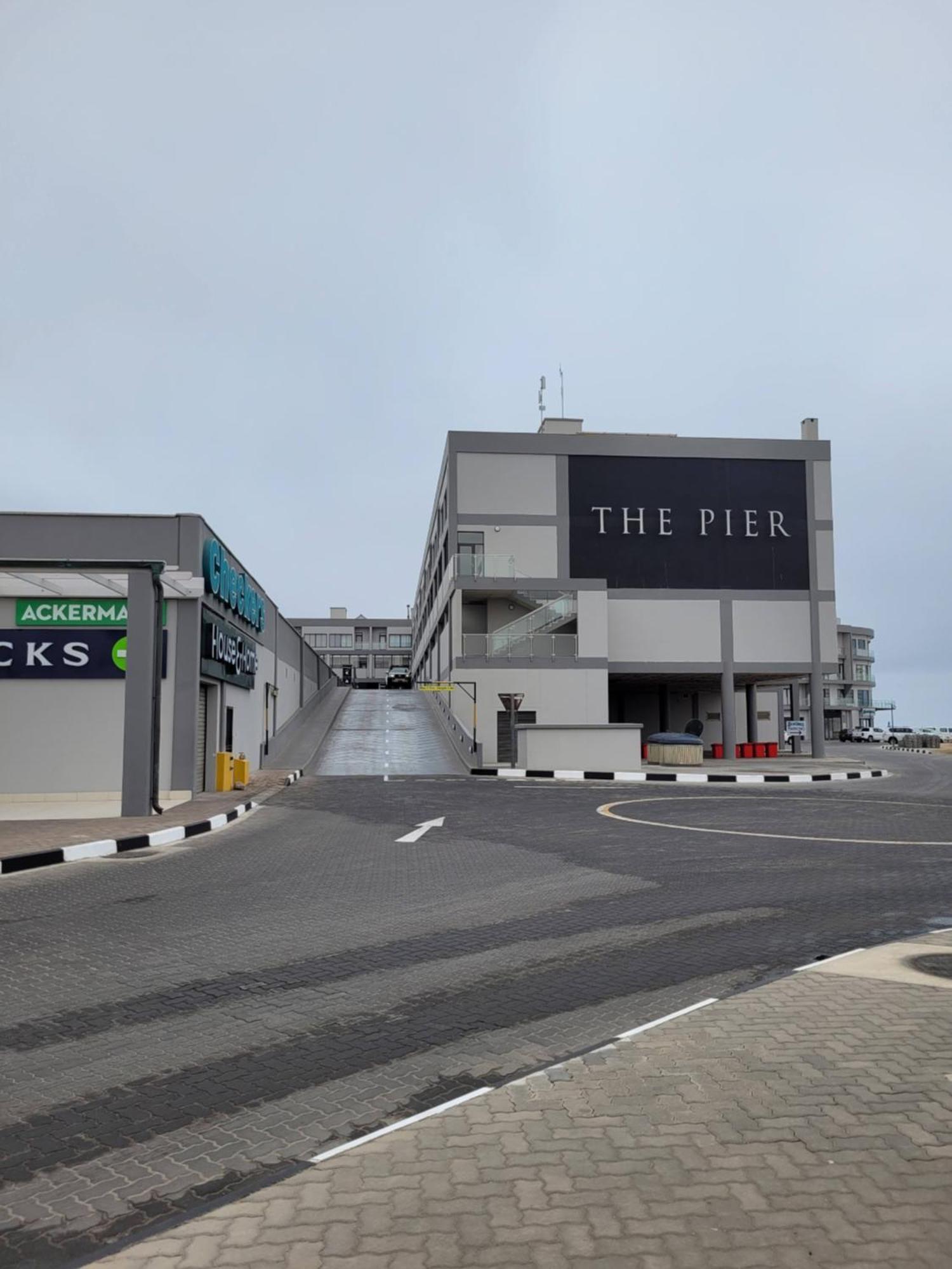 スワコプムントThe Pier No. 7アパートメント エクステリア 写真